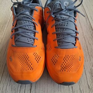 💋On Running Men's Orange and Gray Shoes💋